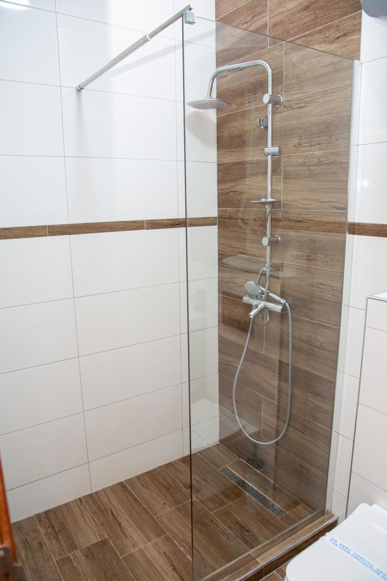 Hotel North City Titova Mitrovica Eksteriør billede