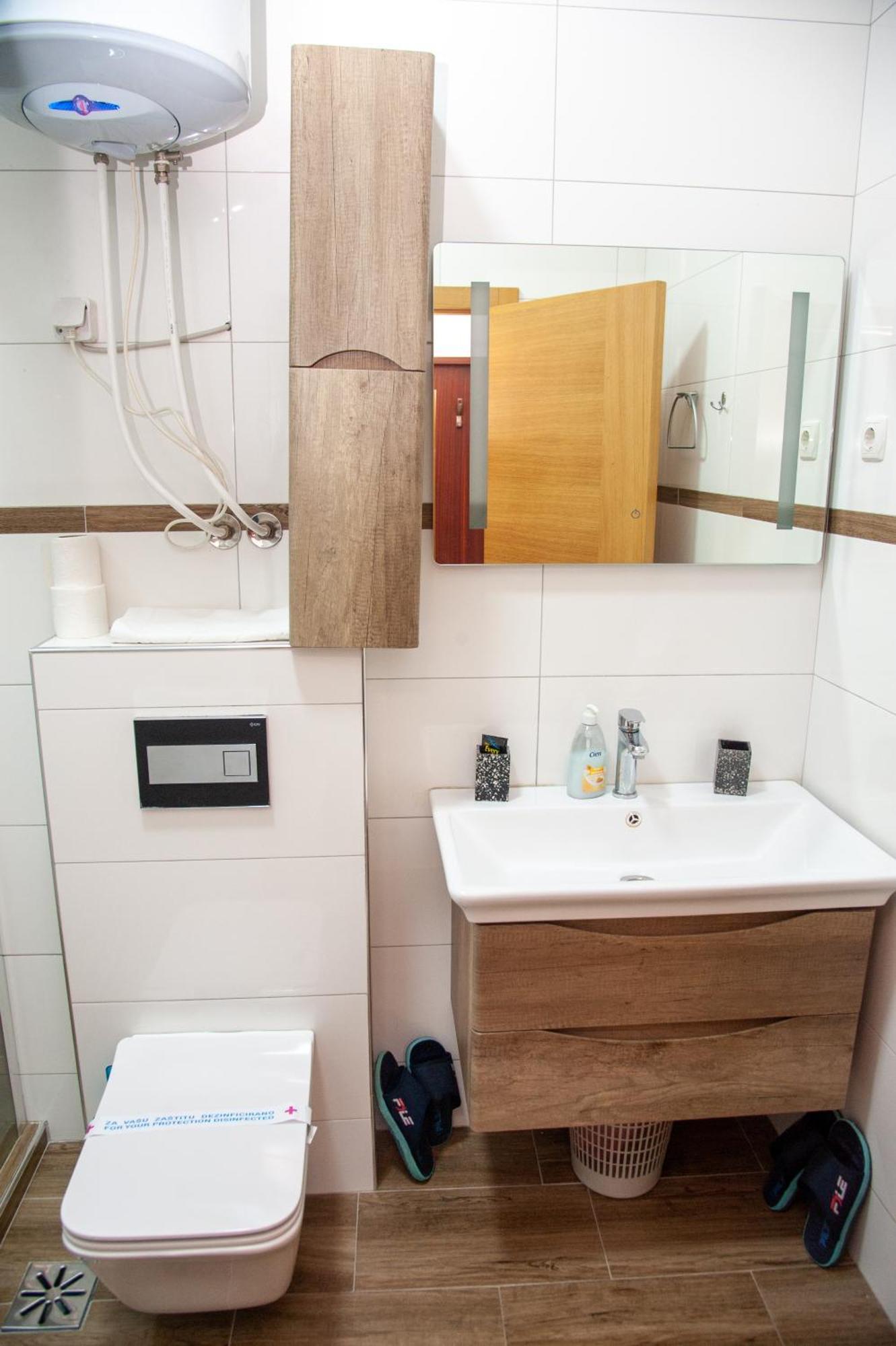 Hotel North City Titova Mitrovica Eksteriør billede