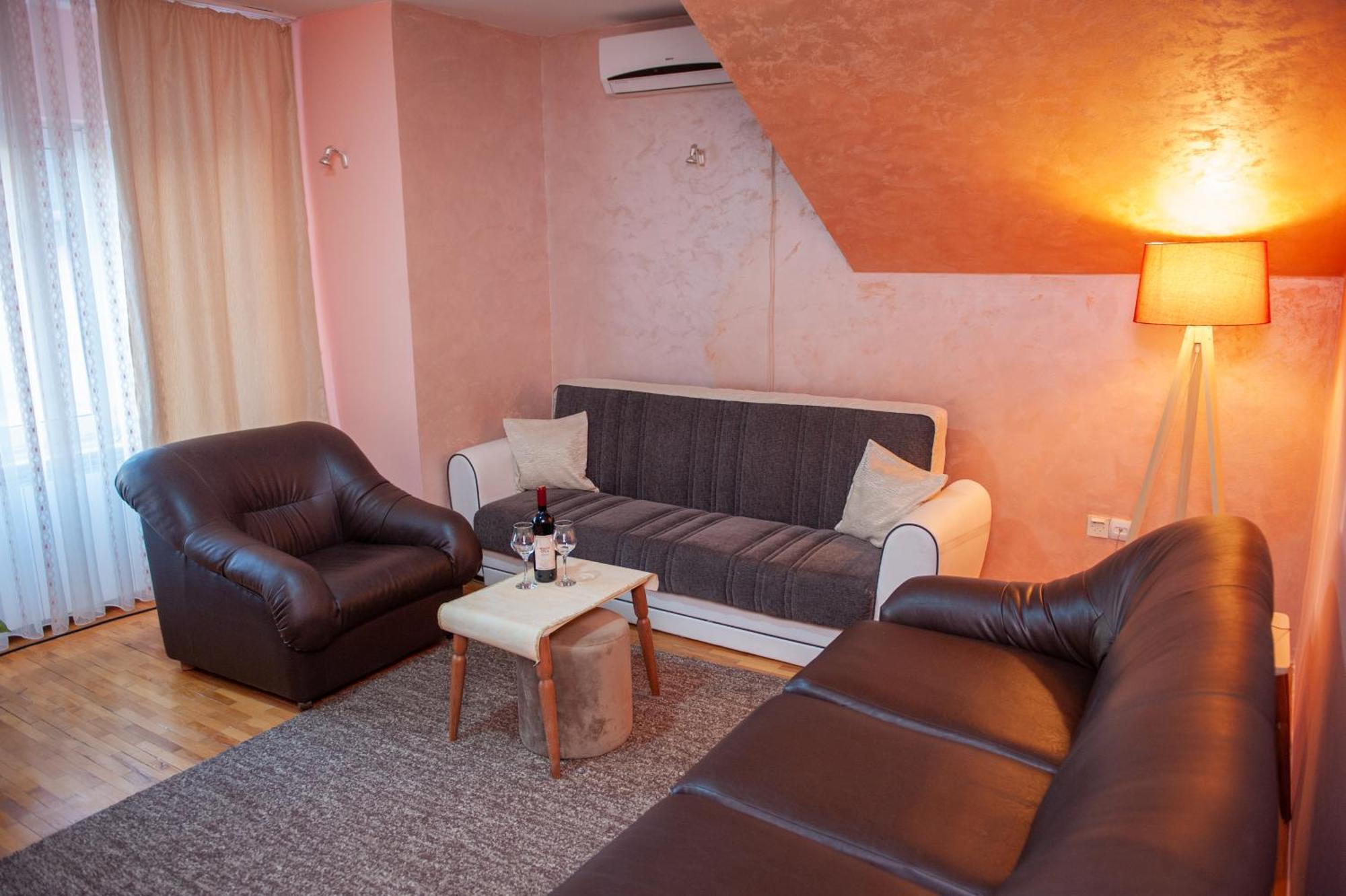 Hotel North City Titova Mitrovica Eksteriør billede